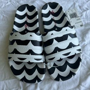 Adidas / Marimekko Adilette slide